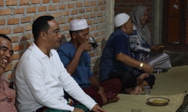 Serap Aspirasi Masyarakat, Jumiwan Aguza Bermalam di Batu Kerbau