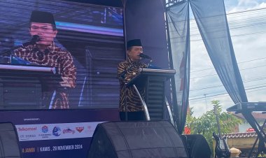 Gubernur Al Haris Hadiri Exhibition di SMK Negeri 2 Kota Jambi