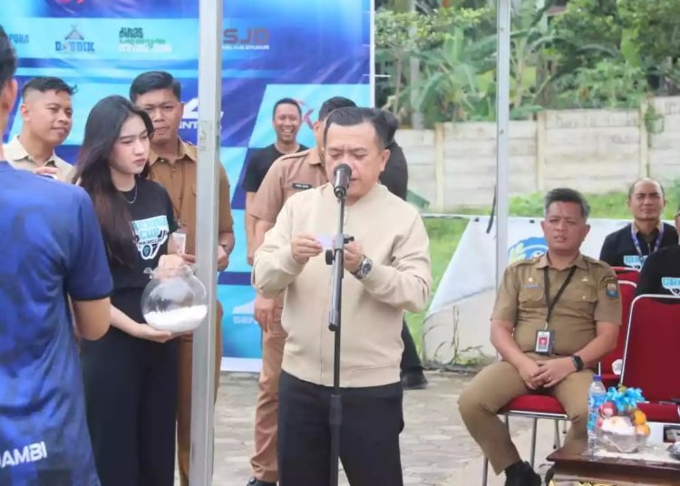 Gubernur Al Haris Buka Turnamen Mini Soccer Gubernur Cup 2025