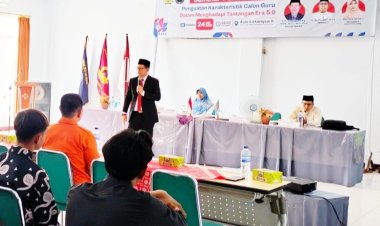Restorasi Jiwa Guru Abad 21: Ruhiologi Menggema di Seminar Nasional Pendidikan 2025