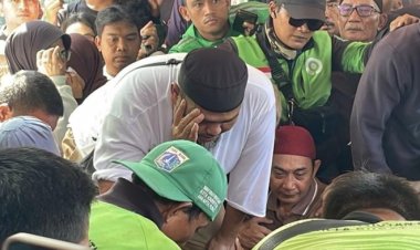 Kapolda Metro Diteriaki 'Pembunuh' saat Ikut Melayat Driver Ojol Affan Kurniawan