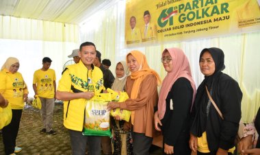 Diserbu Warga! Golkar Tanjabtim Gelar Pasar Murah, Sembako Rp61 Ribu Ludes Diburu