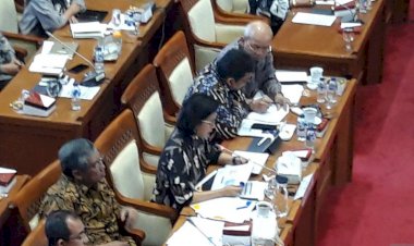 Ngeri! Sri Mulyani: 9,85 Miliar Lembar Sampah Plastik Dihasilkan Gerai Retail