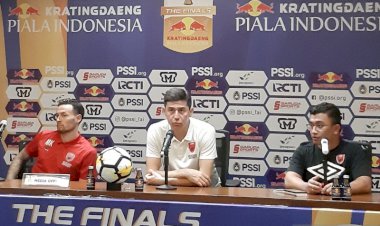 Pelatih PSM Kritik Wasit Usai Timnya Dikalahkan Persija
