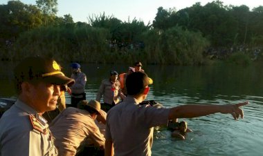 Pesawat Cessna Jatuh di Indramayu, Satu Awak Hilang Terseret Arus Sungai