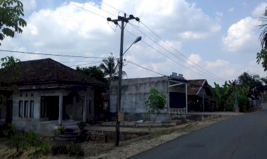 Warga Muarojambi Keluhkan Listrik PLN Sering Padam