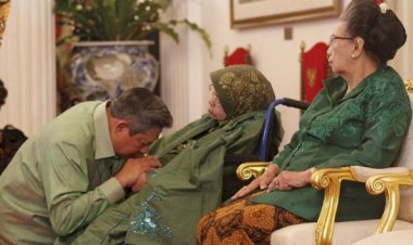 Ibunda SBY Sakit, Kini Dirawat di RS di Cibubur