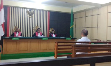 Tersangka Korupsi Taman Hijau Bungo Jalani Sidang Perdana