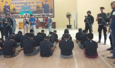 Petani Korban Kelompok Kriminal SMB Tuntut Keadilan