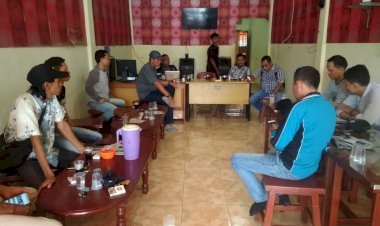 Buntut Status Facebook, Camat Sekernan Bakal Didemo Ormas dan LSM?