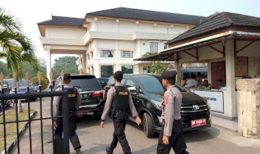 Sterilkan Lokasi Pelantikan Anggota DPRD Provinsi, Polda Jambi Kerahkan Tim Gegana