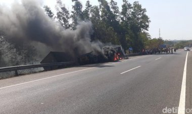 Lagi Dua Kecelakaan di Tol Cipularang, Truk Terbakar di Km 91