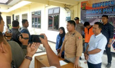 Iming-iming Nilai Bagus, Guru Honorer Ini Cabuli Belasan Siswanya!