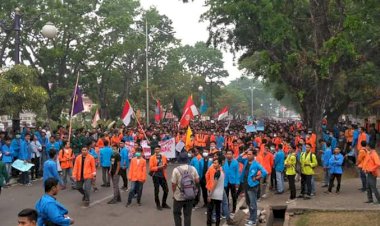 Ribuan Aliansi Mahasiswa Jambi Gelar Demonstrasi, Ini Delapan Tuntutannya!