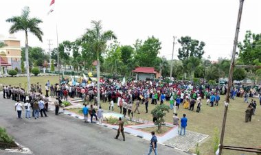 PANAS!! Ratusan Mahasiswa Bungo Kembali Unjuk Rasa, Ini Tuntutannya...