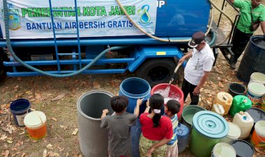 Jambi Kekeringan Air Bersih, Pemkot Salurkan Air Bersih