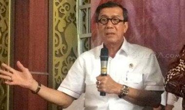 Giliran Yasonna Mundur dari Menkum HAM, Ini Alasannya...