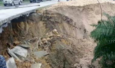 Ruas jalan Pekanbaru-Duri longsor di KM 70, Lalulintas Macet