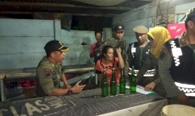 Razia Warung Tuak, Satpol PP Temukan 240 Liter Tuak