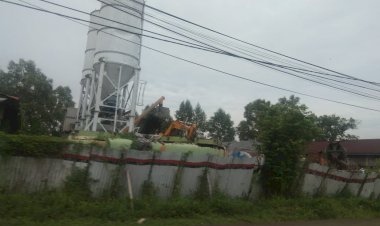 Diduga Tidak Memiliki Izin, BathcingPlant di Tanjabbar Tetap Beroperasi