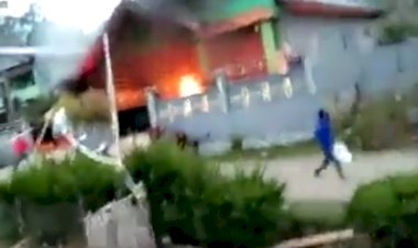 Video Viral, Warga Beringas Bakar Rumah di Sinjai, Apa Penyebabnya?