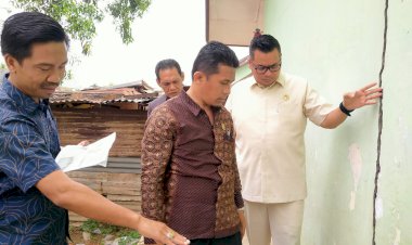 Tinjau Sekolah Rusak Parah, Kemas Faried: Jangan Sampai Ada Korban