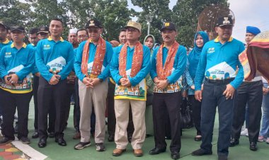 Peringati Hari Bakti PU, Bupati Cek Endra Dampingi Gubernur Jambi Sosialisasi dan Gotong Royong Pengurangan Pekumuhan dan Peningkatan Kualitas Lingkungan