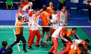 Tumbangkan Malaysia, Indonesia Raih Emas Bulutangkis Beregu Putra