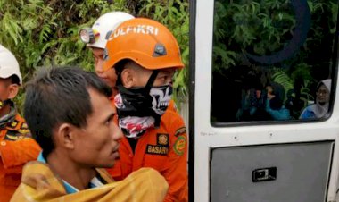 Tim SAR Sukses Selamatkan 9 Penambang Emas Terjebak 500 Meter Dalam Tanah