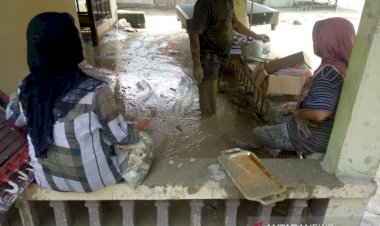 Ratusan Rumah Warga di Melawi Terdampak Banjir Bandang