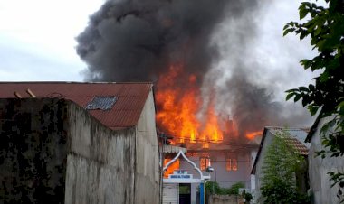 Mesjid dan Rumah Terbakar di Thehok Jambi, Seorang ASN Diamankan