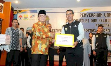 Berhasil Masuk 10 Besar di Ajang Popnas dan Peparpenas, Gubernur Jambi Berikan Bonus Kepada Peraih Medali