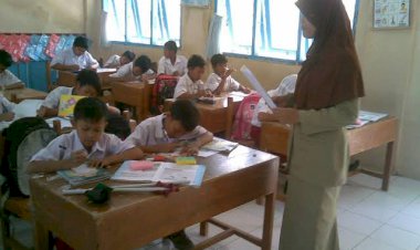 Belum Semua Sekolah di Jambi Menerapkan Kurikulum 2013