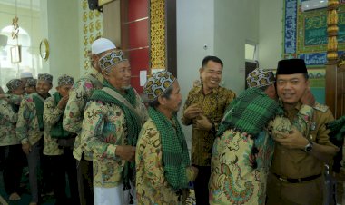 Jamaah Umroh yang Diberangkatkan Bupati Al Haris Terlantar di Jakarta