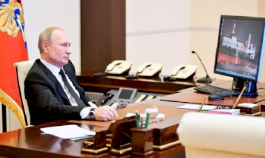 Vladimir Putin Satu-satunya Presiden yang Masih Pakai Windows XP Jadul, Ternyata Ini Alasannya