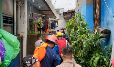 Banjir di Cipinang Melayu, Dua Korban Tersengat Listrik dan Kedinginan