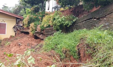 Hujan Deras Semalaman, 2 Rumah Warga Tertimbun Longsor