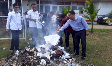 KPU Tanjab Barat Bakar Soal Ujian PPK, Ada Apa?