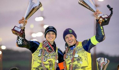 Kakaknya Didepak Yamaha, Adik Valentino Rossi Kecewa Berat