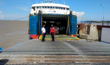 Takut Air Laut Surut, Kapal di Pelabuhan Roro Kulatungkal Tinggalkan Penumpang