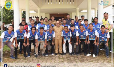 Wakil Bupati Lepas Tim Sepak Bola Tanjab Timur ikut Gubernur Cup 2020