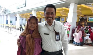 Nenek Jariah Maestro Syair 'Dideng' Bungo Tampil di Puncak Hari Bahasa Ibu Internasional