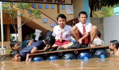 Lapor Pak Anies! 142 Sekolah di Jakarta Terpaksa Diliburkan, Imbas Kena Banjir