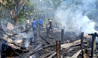 Tengah Malam, Rumah Warga Sungailandak Tanjab Barat Ini Hangus Terbakar