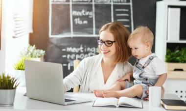 Bedanya Ibu Zaman Old dan Ibu Genarasi Milenial