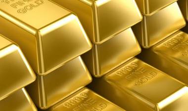 Hari ini, harga emas turun Rp 1.000 menjadi Rp 649.000 per gram