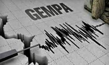 Warga Panik Berhamburan Keluar Rumah, Gempa Bumi Guncang Kerinci