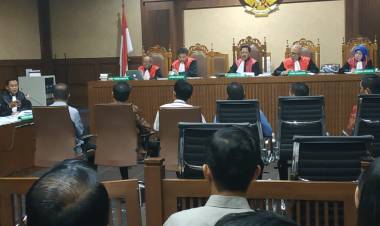SIDANG ZUMI ZOLA:Iim Akui Bantu Operasional PAN Kota Jambi