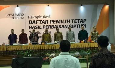 Gelar Rapat Pleno, KPU Bersih-bersih DPT Ganda