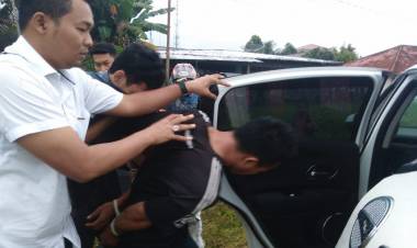 Tiga Pemuda Diduga Pelaku Pengoplosan Pupuk Diciduk Polisi Jambi